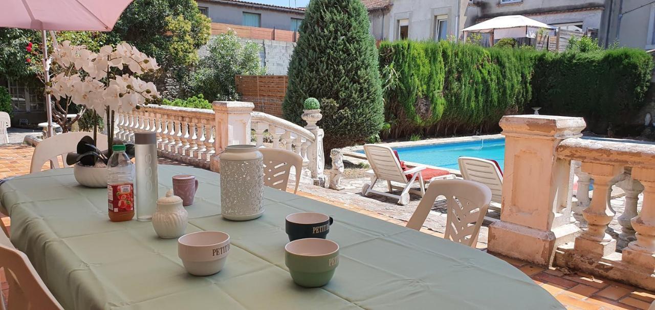 La Casa De Margarita Y Sisco, Villa Avec Piscine Каркассонн Екстер'єр фото